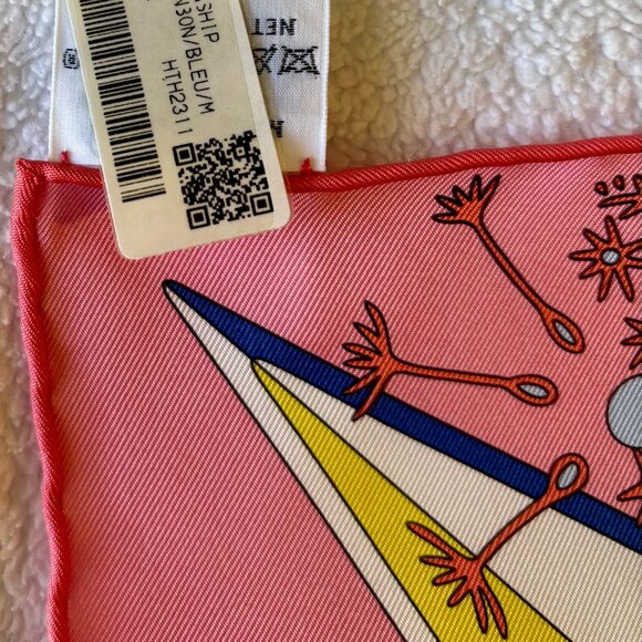 Brand New, with Tags, Hermes "Flagship" Scarf by Dimitri Rybltchenko - 90cm silk - Picture 9 of 11